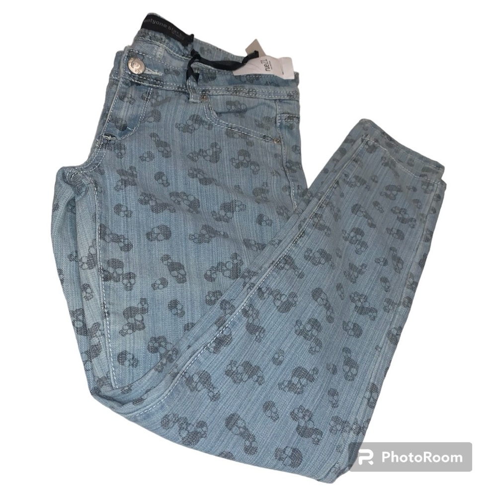 TwentyOne Black by Rue 21 Skull Print Jeans Size 3/4